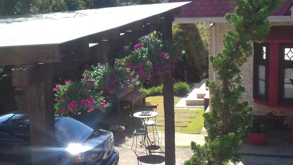 Pousada Toca Dos Tucanos Campos do Jordão 外观 照片
